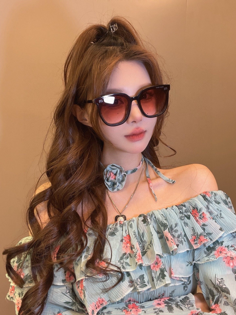 Miu miu Sunglasses